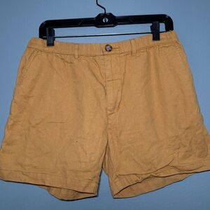 chubbies Men's Mustard Flat Front Shorts